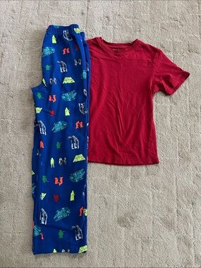 Gap Star Wars pj pant with red tee